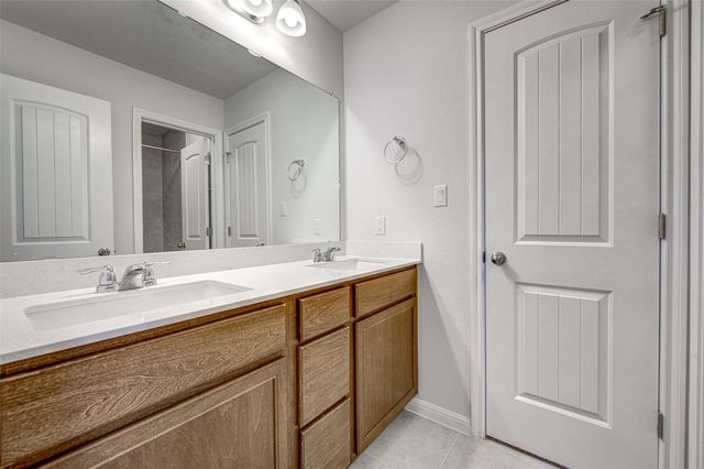 217 Pelican Bay CIR, Kyle, TX 78640