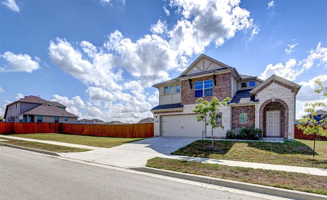 217 Pelican Bay CIR, Kyle, TX 78640