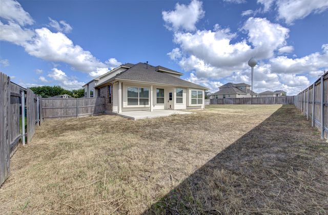 217 Pelican Bay CIR, Kyle, TX 78640