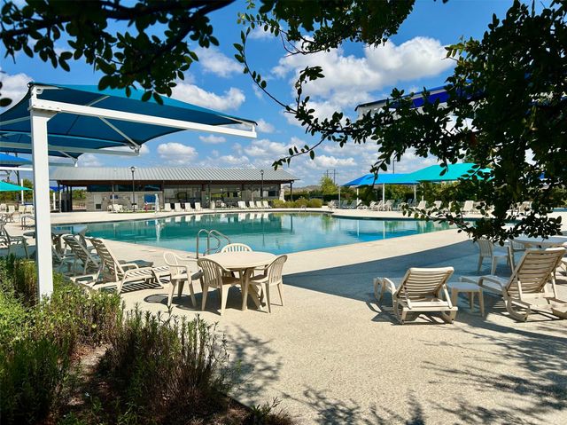 217 Pelican Bay CIR, Kyle, TX 78640