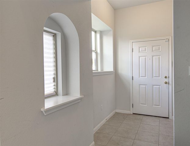 217 Pelican Bay CIR, Kyle, TX 78640