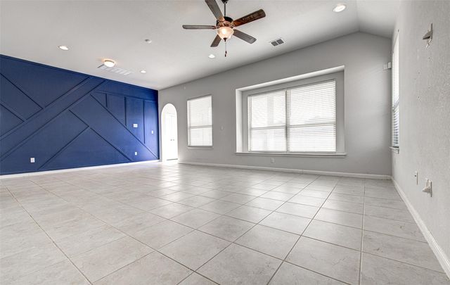 217 Pelican Bay CIR, Kyle, TX 78640