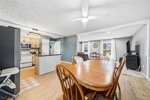 8285 Steeplechase Drive, Mentor, OH 44060