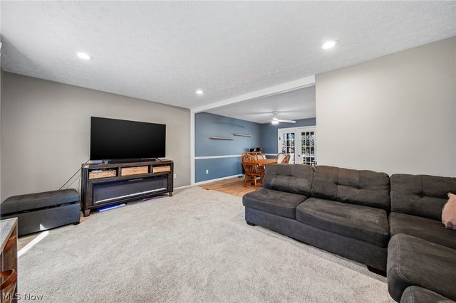 8285 Steeplechase Drive, Mentor, OH 44060