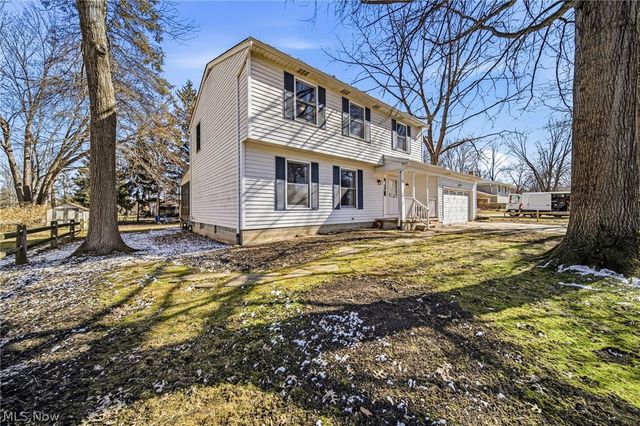 8285 Steeplechase Drive, Mentor, OH 44060