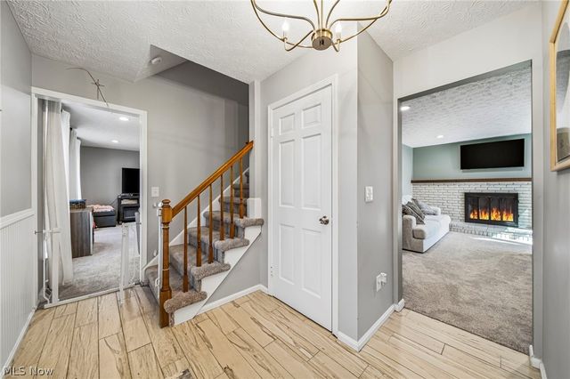 8285 Steeplechase Drive, Mentor, OH 44060