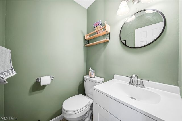 8285 Steeplechase Drive, Mentor, OH 44060