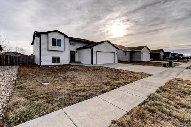640 BOSWELL BLVD, Box Elder, SD 57719