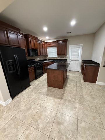 5600 Alvin A Klein Drive 2, Spring, TX 77379