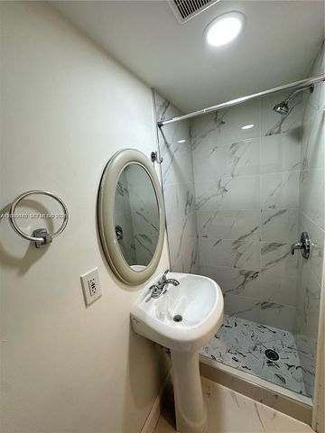 9865 Riverside Drive 9-32, Coral Springs, FL 33071