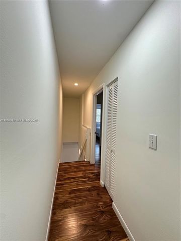 9865 Riverside Drive 9-32, Coral Springs, FL 33071