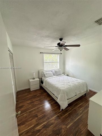9865 Riverside Drive 9-32, Coral Springs, FL 33071