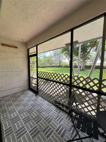 9865 Riverside Drive 9-32, Coral Springs, FL 33071