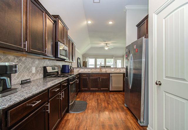 19519 Shelby Ridge Lane, Houston, TX 77073