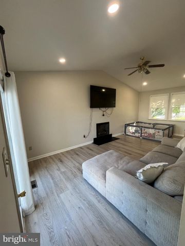 142 MORNING FROST ST, Taneytown, MD 21787