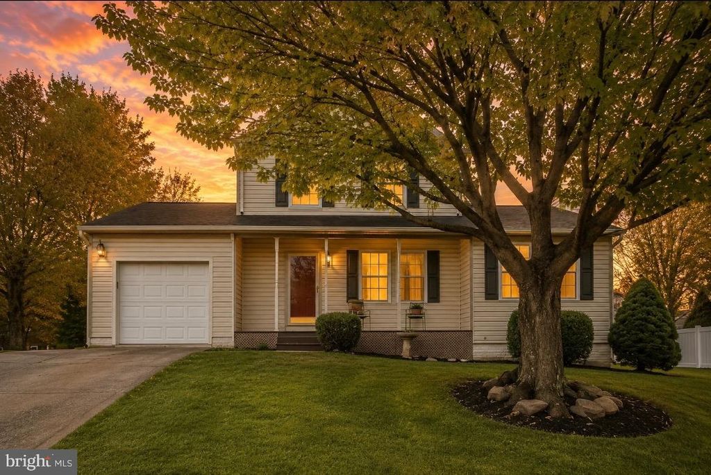 142 MORNING FROST ST, Taneytown, MD 21787