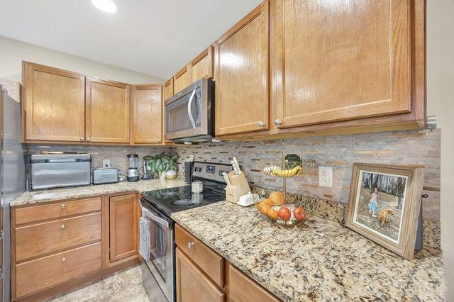 723 Grande Oaks Dr, Hamilton Twp, OH 45152