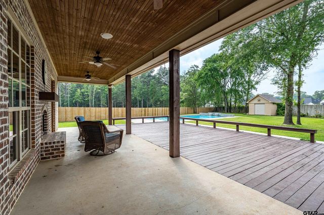 12105 Jazmin Cir, Flint, TX 75762