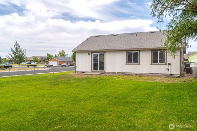 1310 W Virginia Street, Moses Lake, WA 98837