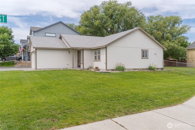 1310 W Virginia Street, Moses Lake, WA 98837