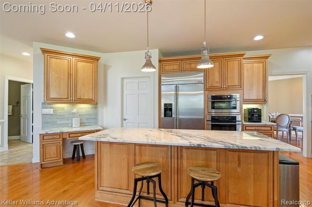 24936 Hadlock Drive, Novi, MI 48374