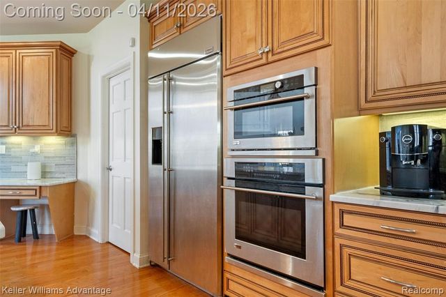 24936 Hadlock Drive, Novi, MI 48374