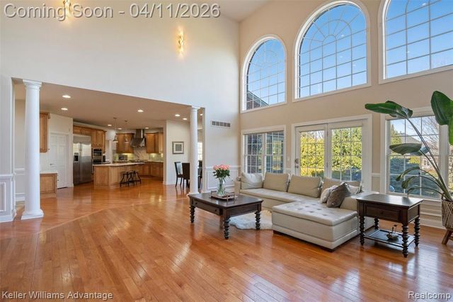 24936 Hadlock Drive, Novi, MI 48374