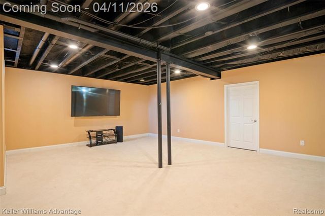 24936 Hadlock Drive, Novi, MI 48374