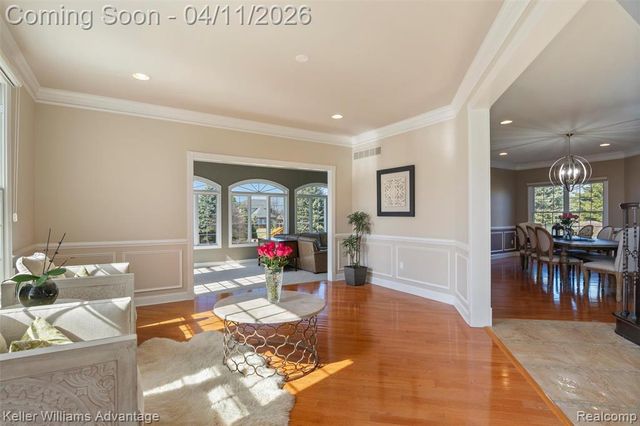 24936 Hadlock Drive, Novi, MI 48374