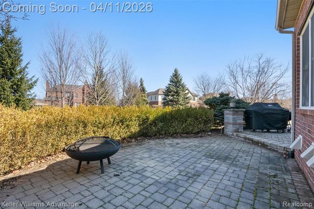 24936 Hadlock Drive, Novi, MI 48374