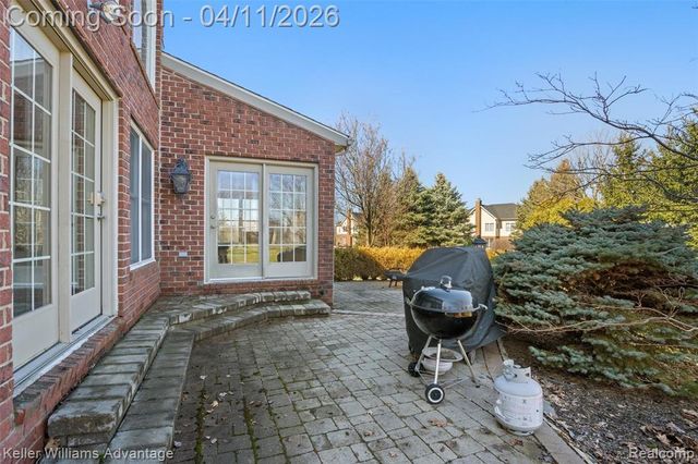 24936 Hadlock Drive, Novi, MI 48374