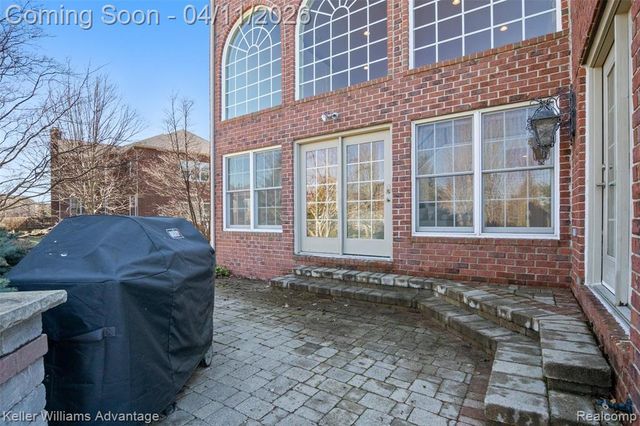 24936 Hadlock Drive, Novi, MI 48374
