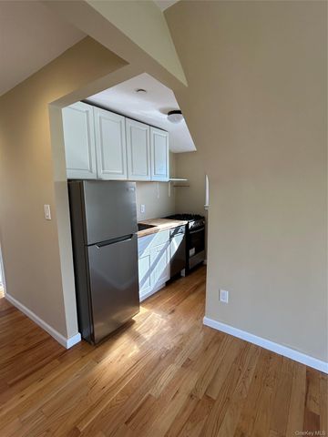 631 W Market Street 2, Long Beach, NY 11561