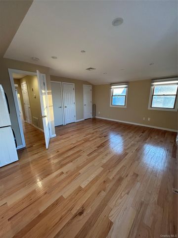 631 W Market Street 2, Long Beach, NY 11561