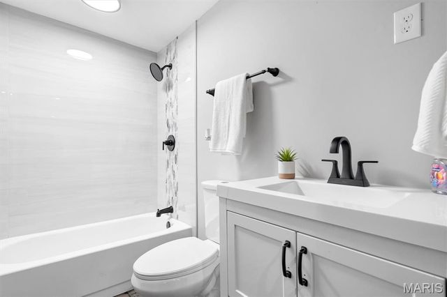 2118 McCausland Avenue, St Louis, MO 63143