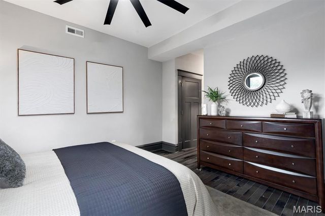 2118 McCausland Avenue, St Louis, MO 63143