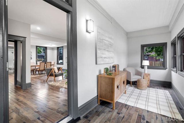 2118 McCausland Avenue, St Louis, MO 63143