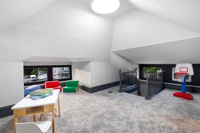 2118 McCausland Avenue, St Louis, MO 63143