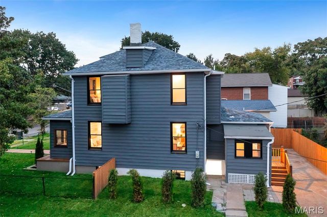 2118 McCausland Avenue, St Louis, MO 63143