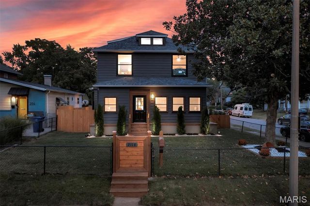 2118 McCausland Avenue, St Louis, MO 63143