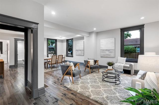 2118 McCausland Avenue, St Louis, MO 63143