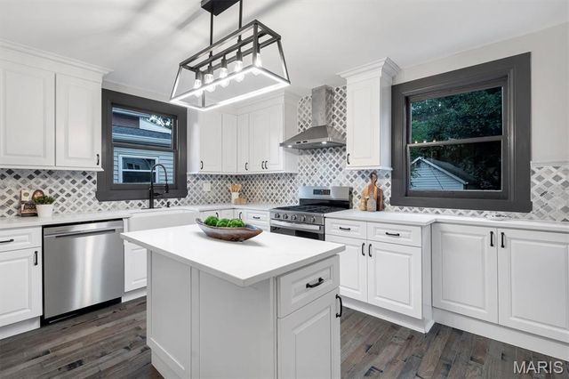 2118 McCausland Avenue, St Louis, MO 63143