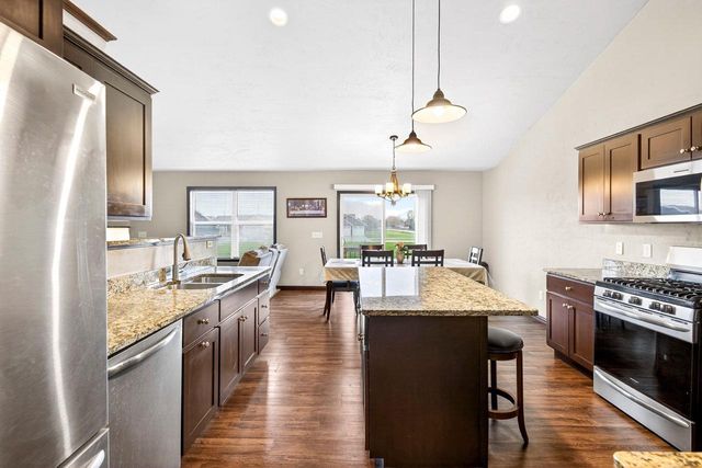 3309 E AQUAMARINE AVENUE, Appleton, WI 54913