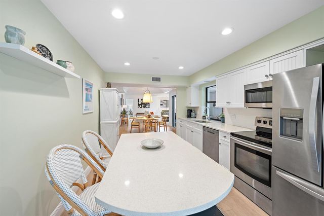 17165 Waterbend Drive 206, Jupiter, FL 33477