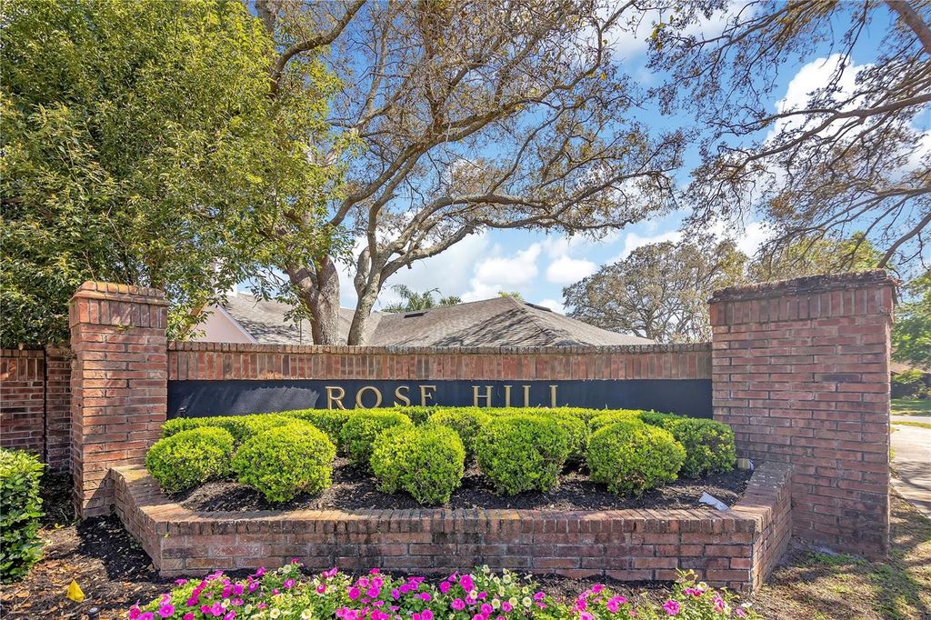 Image 20 of property listing at 1218 RED DANDY DRIVE, Orlando, FL 32818