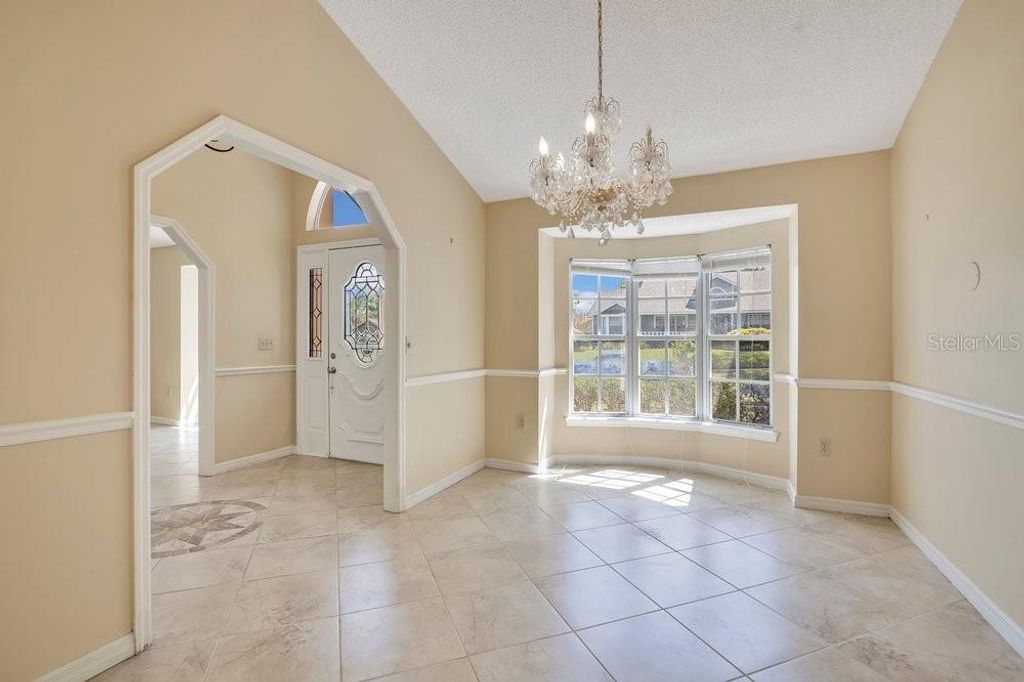Image 4 of property listing at 1218 RED DANDY DRIVE, Orlando, FL 32818