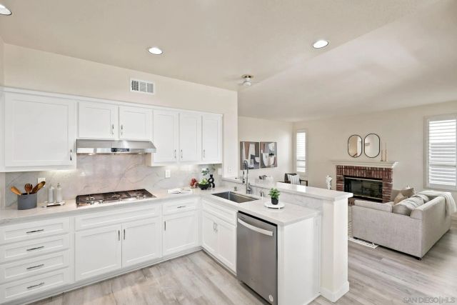 2353 Bay Hill Rd, Chula Vista, CA 91915
