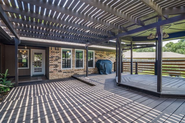913 Lake Meadows Drive, Rockwall, TX 75087