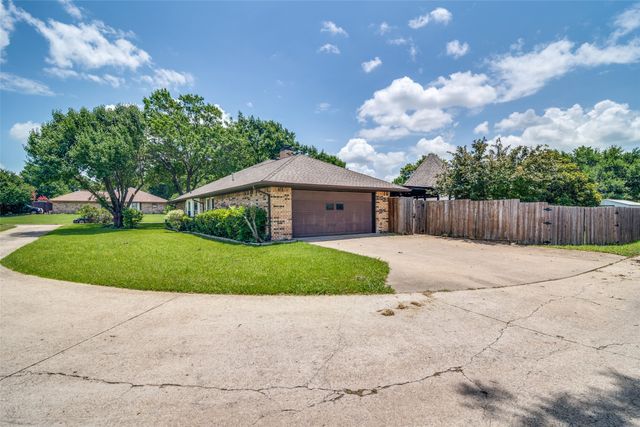 913 Lake Meadows Drive, Rockwall, TX 75087