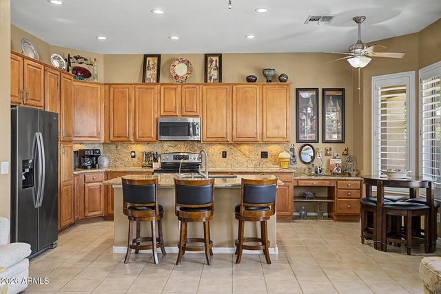 6962 W ROSE GARDEN Lane, Glendale, AZ 85308
